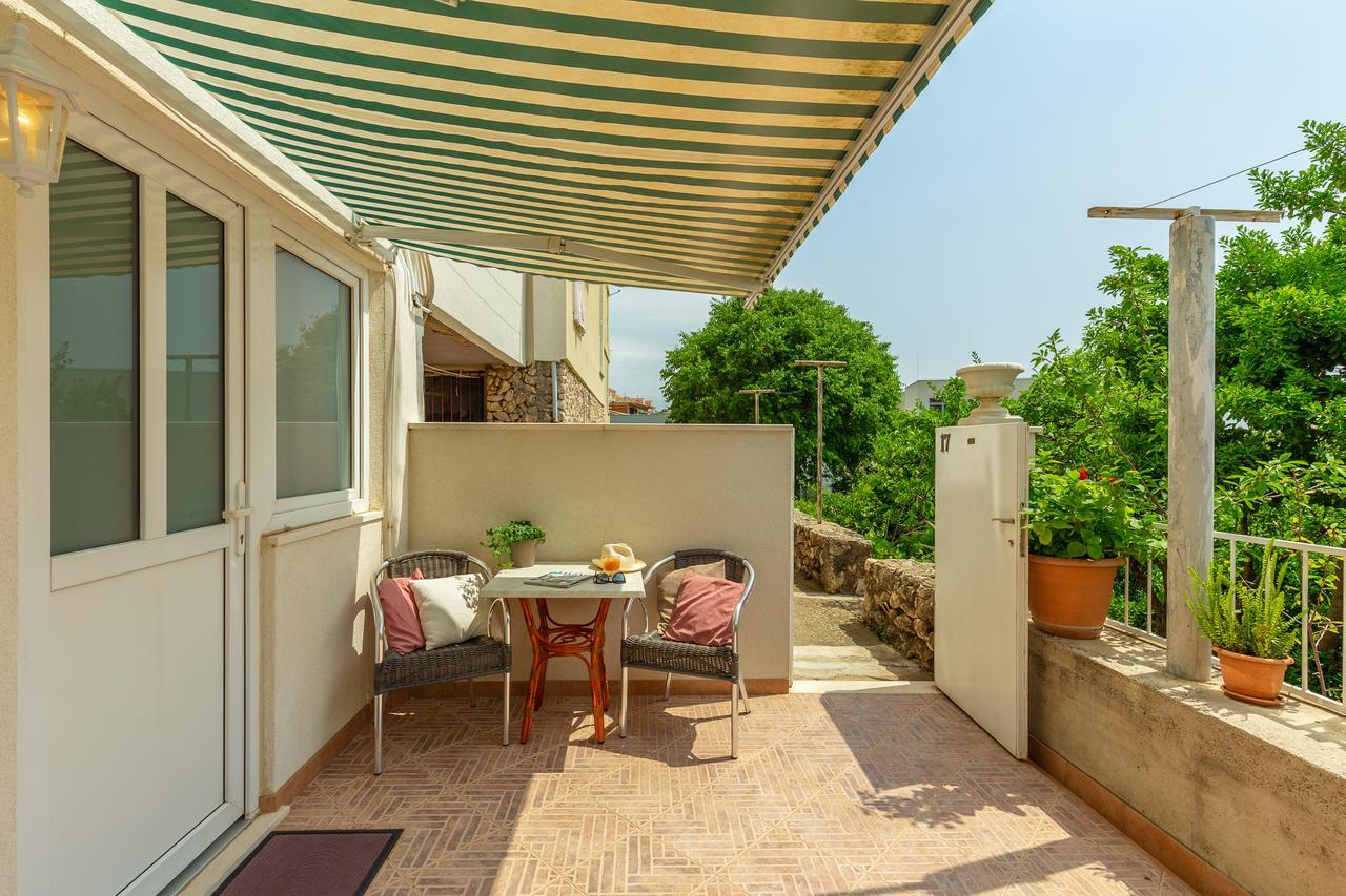 Apartment Kristic, Cozy With A Terrace *